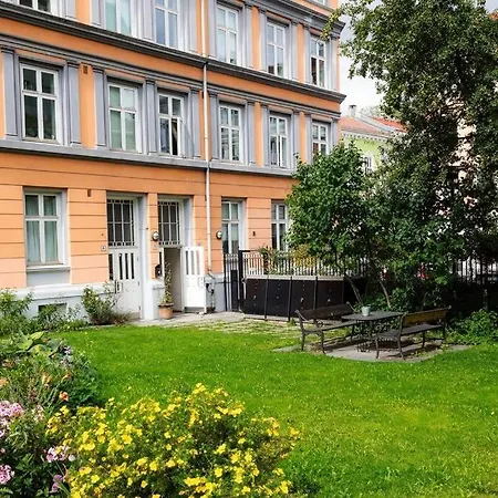 Large Loft - Private Rooftop Terrace - Old Town Διαμέρισμα *